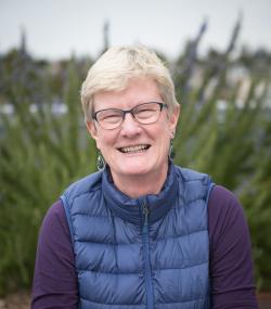 Louise Bruce's headshot