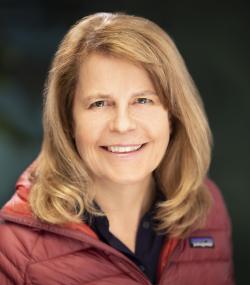Elizabeth Williams headshot