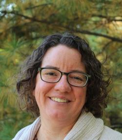 Jenny Truax headshot