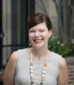 Melissa Pewett headshot