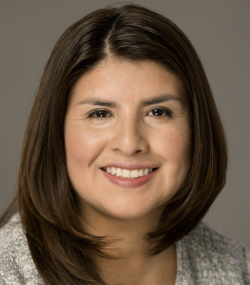 Maria Handley headshot