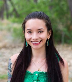 Sabrina Laratta headshot