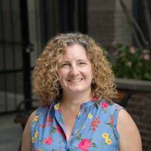 Jennifer Drenning headshot