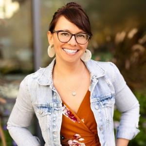 Keri Gilliland headshot