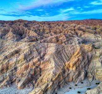 Craggy mountains in a desert landscape 