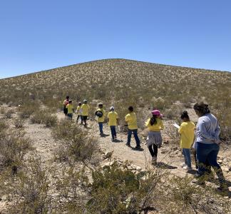 field trip with elementary students