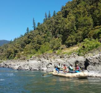 A group of bontanists rafts the Rogue River