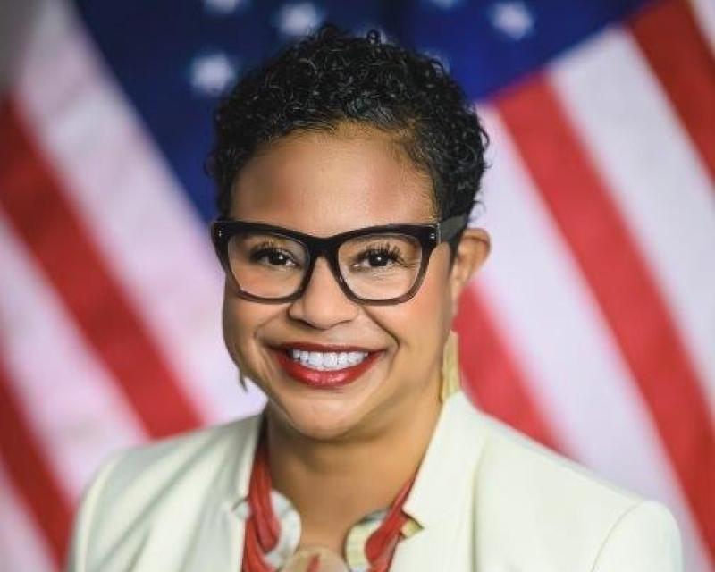 Tami B. Smith headshot