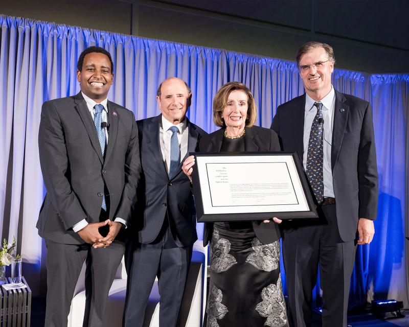 Pelosi accepts the Ansel Adams Award